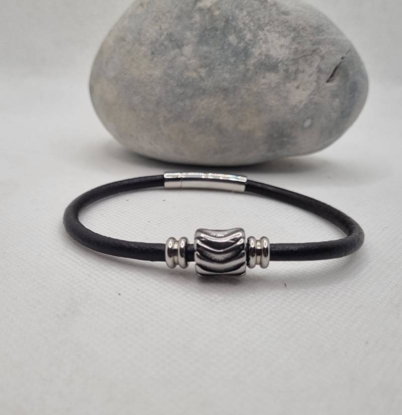 Lederarmband Echtes Rindsleder Handmade von HandemadeKreativ