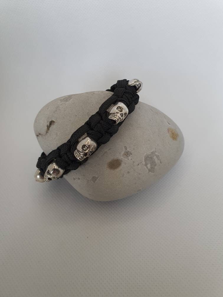 Skull Totenkopf Armband Paracord Handemade von HandemadeKreativ