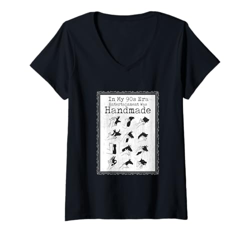 Damen In meiner Jugend Waren handgefertigte Schattenspielfiguren T-Shirt mit V-Ausschnitt Damen In meiner Jugend Waren handgefertigte Schattenspielfiguren T-Shirt mit V-Ausschnitt von Handgefertigtes Unterhaltungs-T-Shirt im Stil
