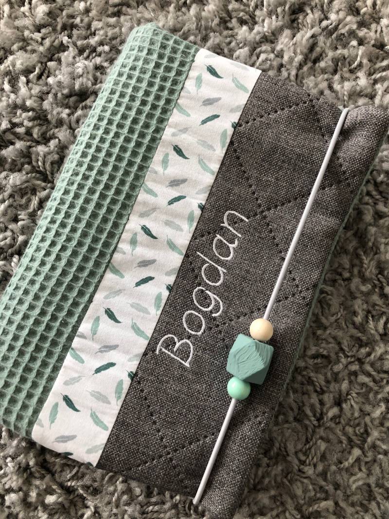 Wickeltasche, Windeltasche, Eukalyptus , Federn, Boho, Babyboy, Babygeschenk, Windelclutch, Geschenk Zur Geburt, Windeltasche Mit Name Wickeltasche, Windeltasche, Eukalyptus , Federn, Boho, Babyboy, Babygeschenk, Windelclutch, Geschenk Zur Geburt, Windeltasche Mit Name von Handgemachtesmitlieb