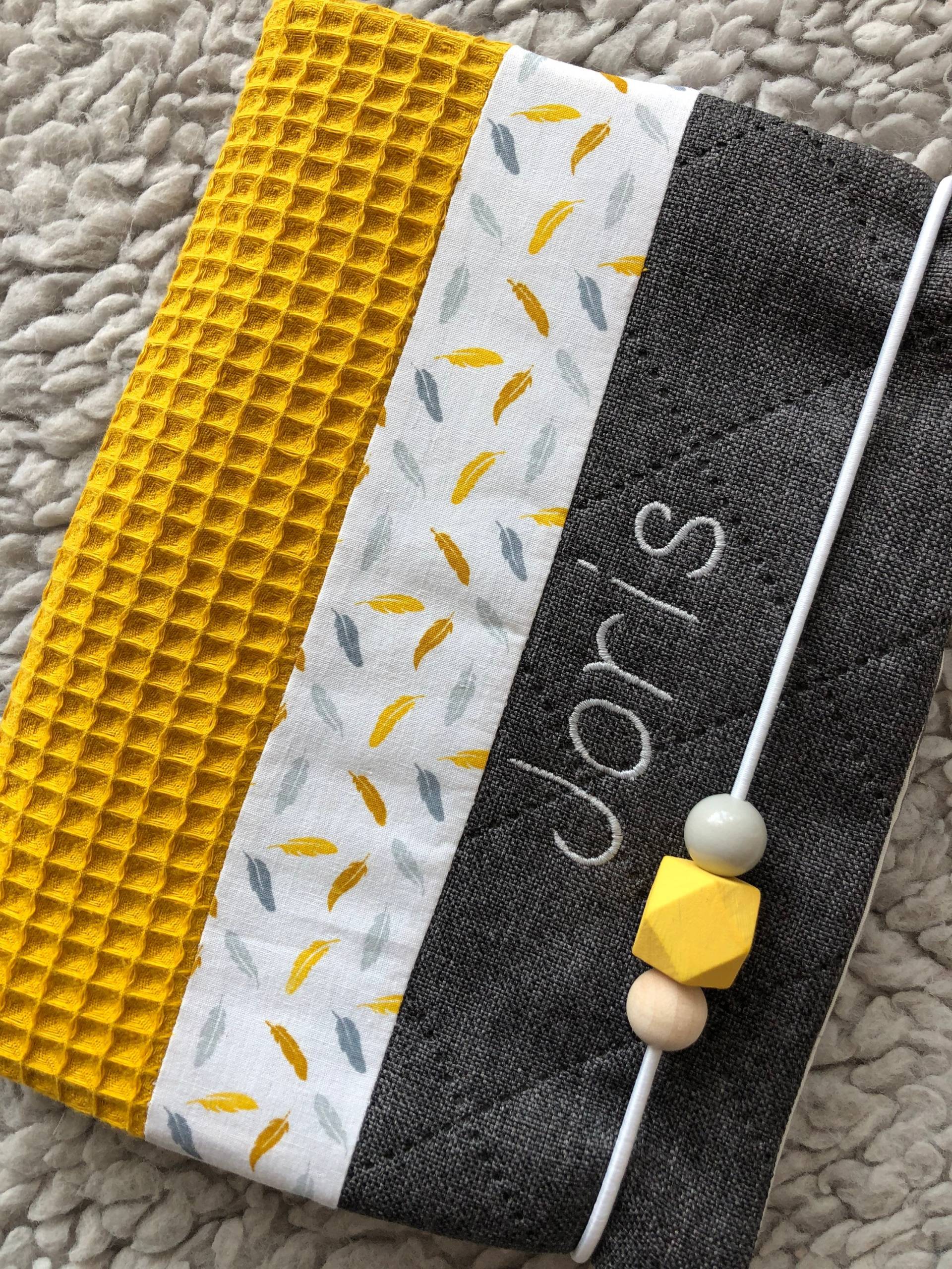 Wickeltasche, Windeltasche, Senf, Federn, Boho, Babyboy, Babygeschenk, Windelclutch, Geschenk Zur Geburt, Windeltasche Mit Name Wickeltasche, Windeltasche, Senf, Federn, Boho, Babyboy, Babygeschenk, Windelclutch, Geschenk Zur Geburt, Windeltasche Mit Name von Handgemachtesmitlieb