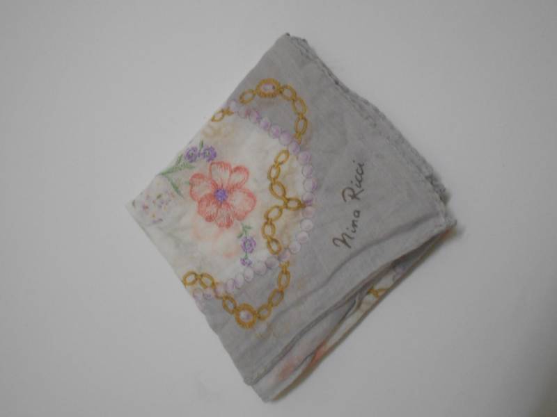 Jahrgang Nina Ricci Taschentuch, Nina Ricci Flower H280 Jahrgang Nina Ricci Taschentuch, Nina Ricci Flower H280 von HandkerchiefmasteR