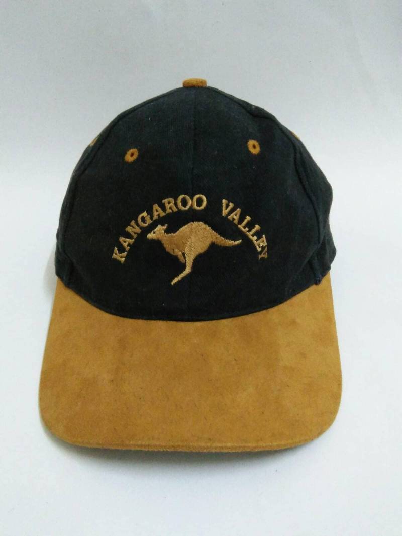 Seltener Vintage Kangaro Valley Hut, Großes Logo, Gesticktes Logo | 237 von HandkerchiefmasteR