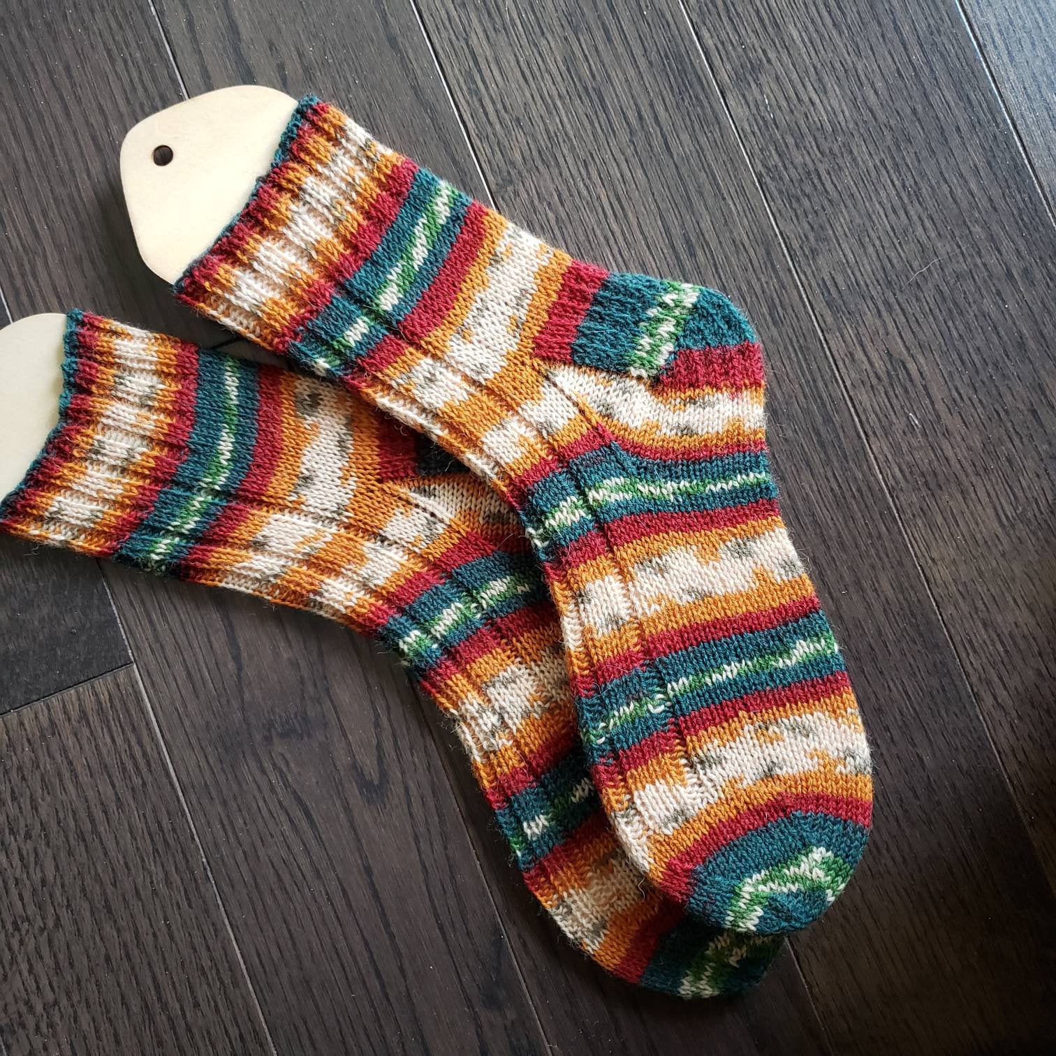 Handgemachte Gestrickte Socken Handgemachte Gestrickte Socken von HandknittingthingsCA