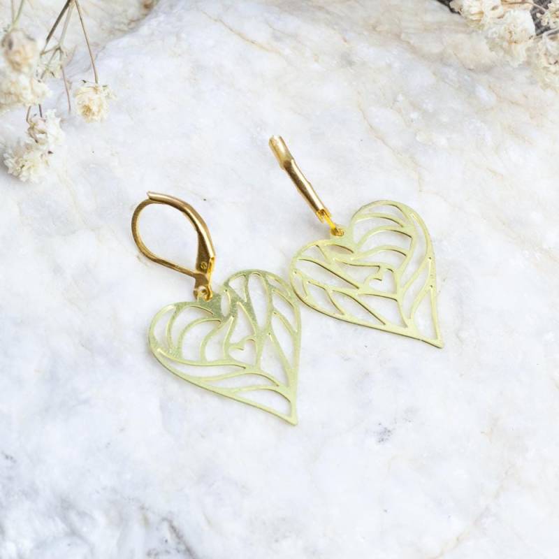 Filigree Handmade Earrings, Heart Love Jewelry, Thin Metal Light Wedding Gift, Friendship Gift von HandlyStudioStore