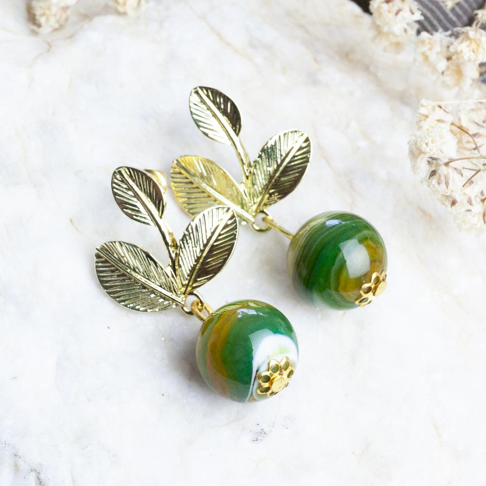 Handmade Agate Earrings, Semi-Precious Stone Green Leaf Floral Gift For Her, Woman von HandlyStudioStore