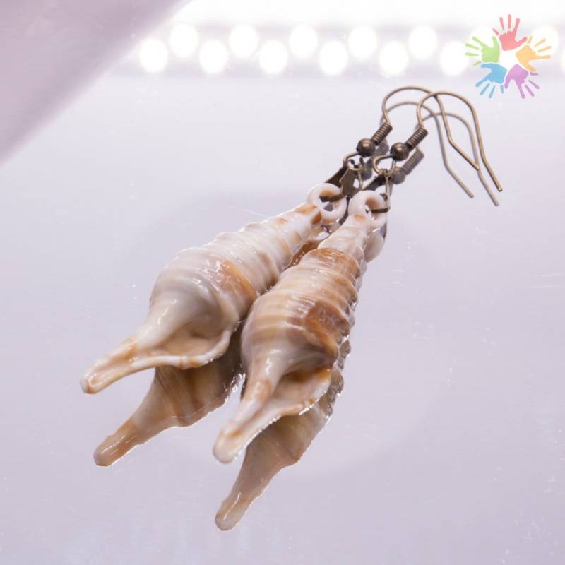 Handmade Sea Style Acrylic Earrings, Arabian Tibia Shell, Beautiful Ocean Earrings von HandlyStudioStore