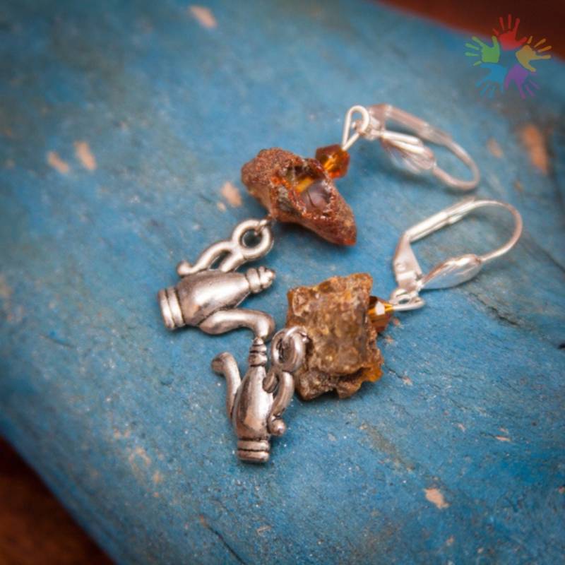 Handmade Unique Amber Earrings, Elegant Teapot Baltic von HandlyStudioStore