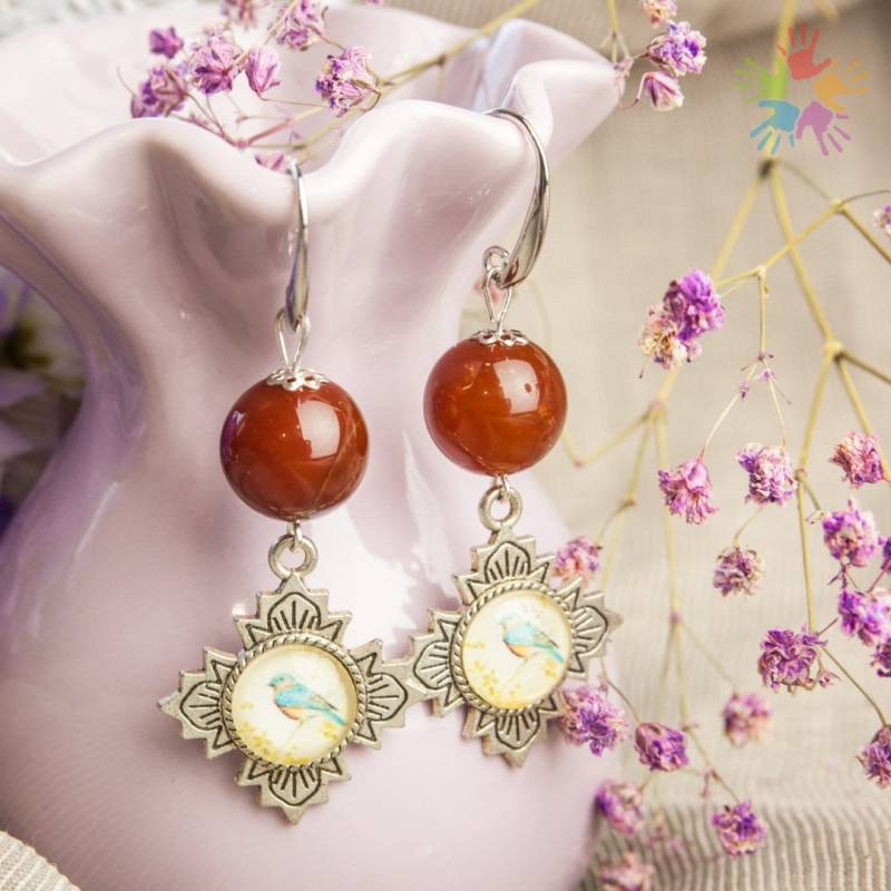 Handmade Unique Carnelian Glass Bird Earrings, Elegant Nature Earrings von HandlyStudioStore