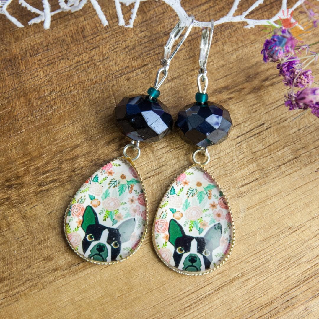 Handmade Unique Crystal & Glass Earrings, Dog Bulldog Funny Lover Cartoon Earrings von HandlyStudioStore