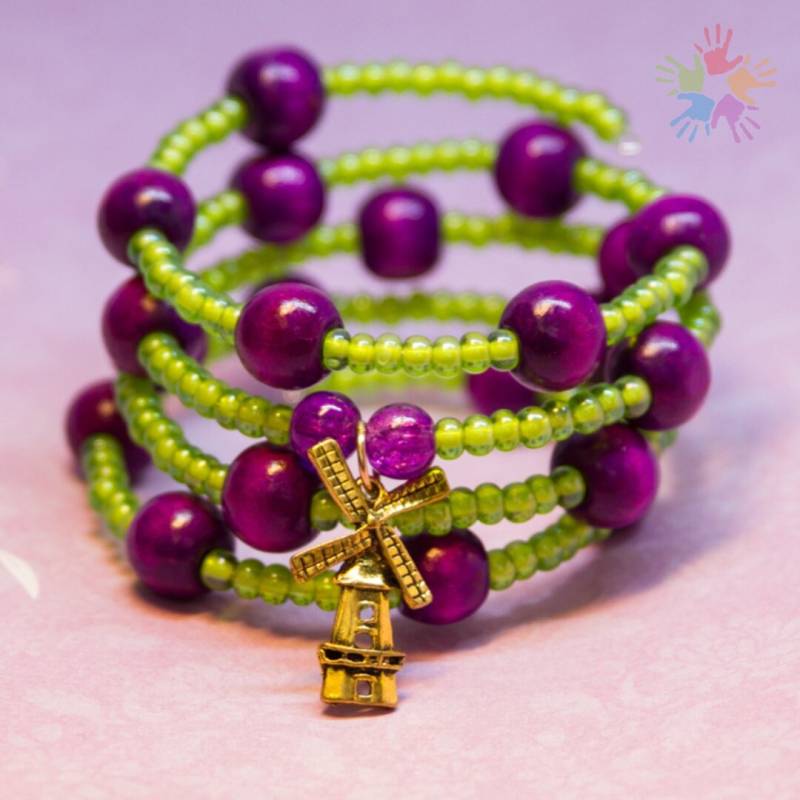 Handmade Unique Memory Wire Wrap Summer Windmill Bracelet, Beautiful Adjustable Beaded Bracelet von HandlyStudioStore