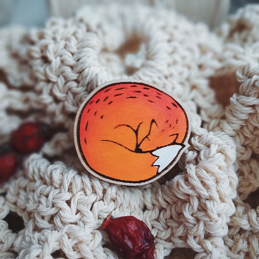 Handpainted Wooden Brooch, Sleepy Fox Orange Handmade Gift For Everyone, Animal Jewelry Handpainted Wooden Brooch, Sleepy Fox Orange Handmade Gift For Everyone, Animal Jewelry von HandlyStudioStore