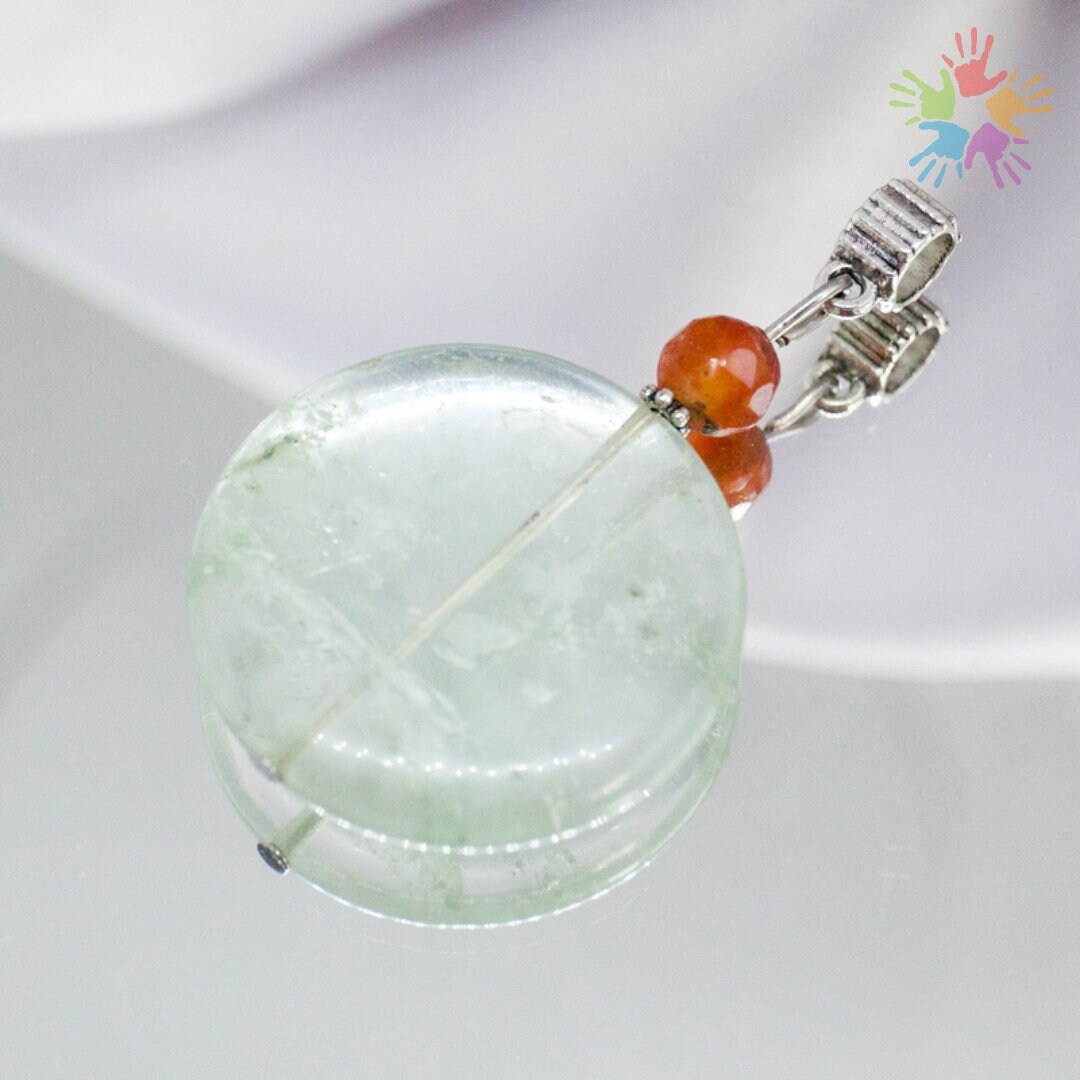 Quartz Pendant Necklace, Handmade Pendant, Natural Stone Quartz Pendant Necklace, Handmade Pendant, Natural Stone von HandlyStudioStore