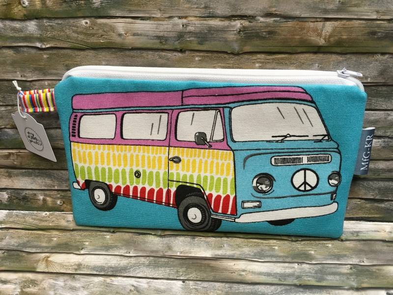 Cooles Reißverschlusstäschchen "Oldtimer", Retro, Oldtimer, Täschchen Mit Auto von HandmadeAusKrefeld