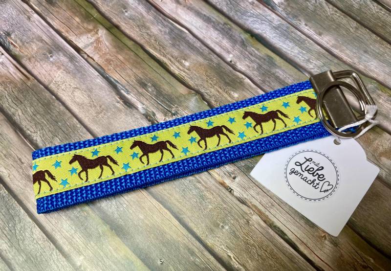Schlüsselanhänger "Pferde", Schlüsselband, Schlüsselbund, Anhänger, Schlüssel, Pferd, Pferde, Schlüsselfinder von HandmadeAusKrefeld
