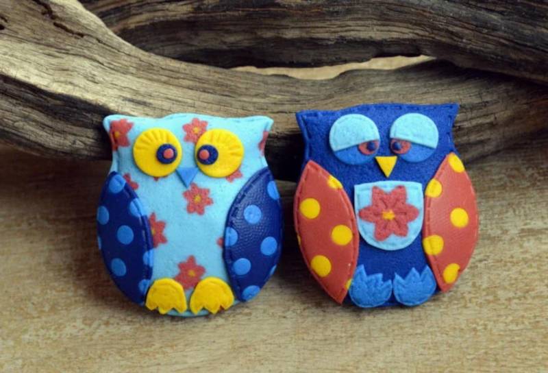 Blaue Eule Brosche Spaß Freunde Große Vivid Pin Polymer Schmuck Vogel Liebhaber Geschenk von HandmadeByAleksanta