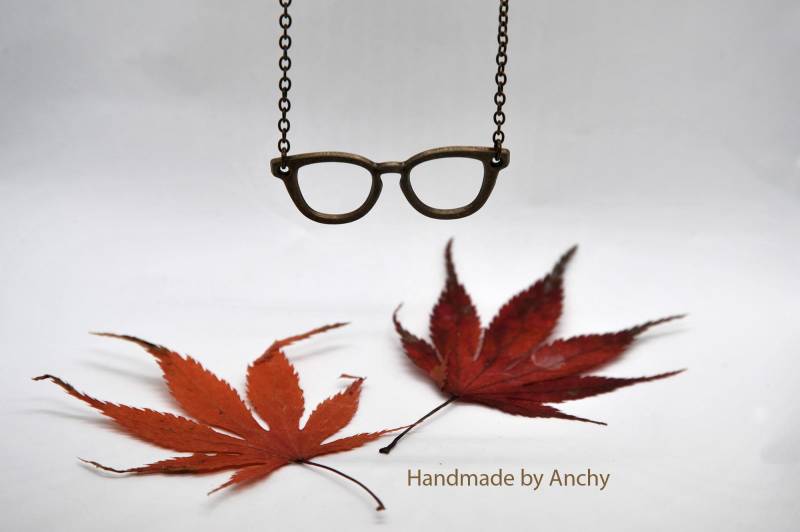Halskette Mit Anhänger - Antik Bronze -Brille Retro Brillen Schmuck Halskette Mit Anhänger - Antik Bronze -Brille Retro Brillen Schmuck von HandmadeByAnchy