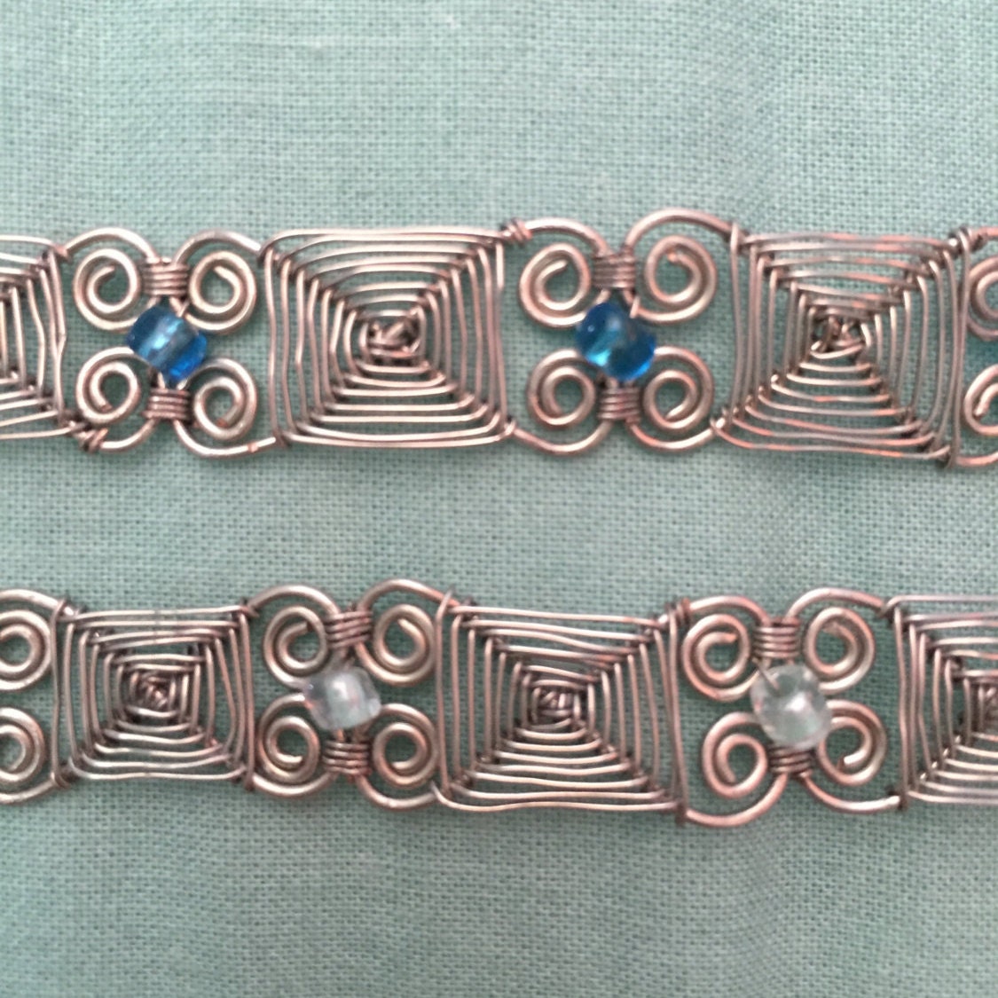 Wire-Wrapped Armband Wire-Wrapped Armband von HandmadeByHoang