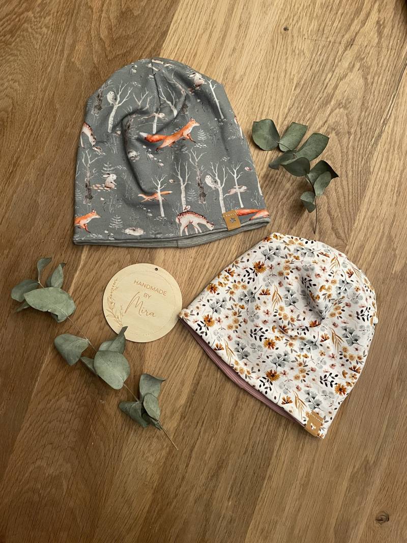 Handmade Baby Mütze Wendemütze Beanie Jersey Geschenk Herbst Winter von HandmadeByMira2