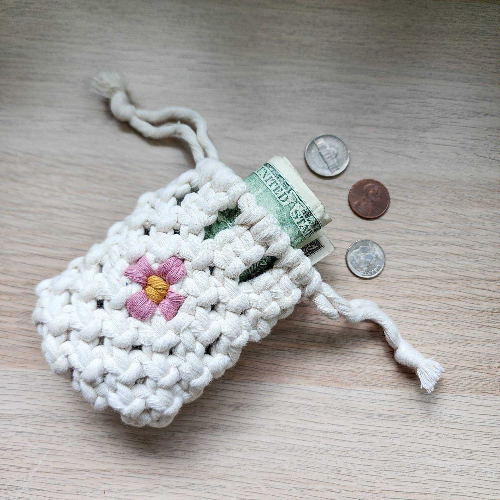 Mini Beutel Für Air Pod, Münzen | Handmade Accessoires & Geschenk Mini Beutel Für Air Pod, Münzen | Handmade Accessoires & Geschenk von HandmadeByUruba