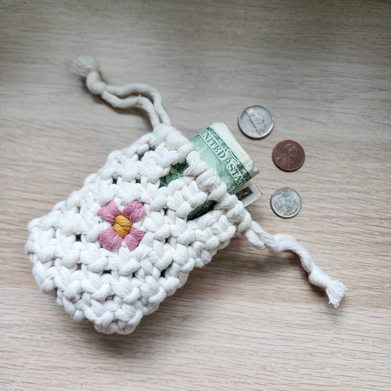 Mini Beutel Für Air Pod, Münzen | Handmade Accessoires & Geschenk Mini Beutel Für Air Pod, Münzen | Handmade Accessoires & Geschenk von HandmadeByUruba