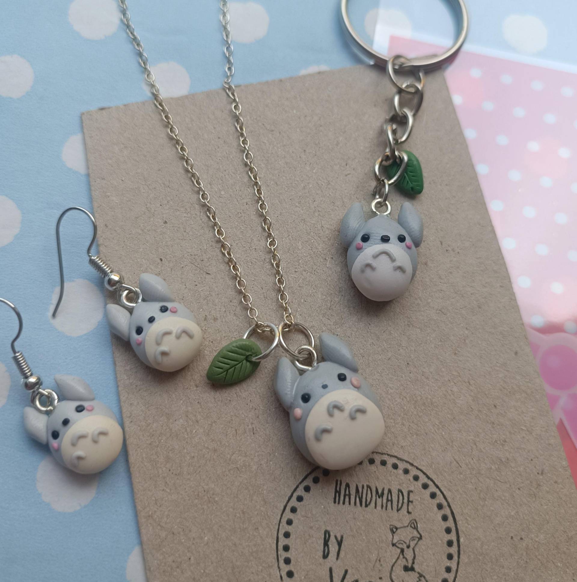 Schlüsselanhänger Ohrringe Mein Nachbar Anime Schlüsselanhänger Ohrringe Mein Nachbar Anime von HandmadeByVani
