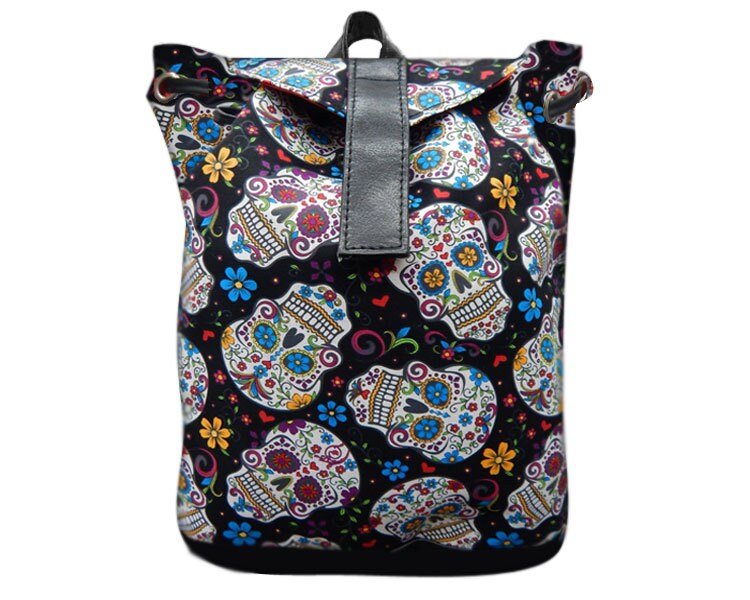 Us Handmade Großer Rucksack Stil Verstellbarer Henkel Mit "Folkloric Sugar Skulls" Muster Geldbörse Handtasche, Baumwollstoff von HandmadeFashion