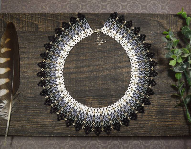 Grau-Rocailles Perlenkette, Handwerker Perlen Halskette von HandmadeGiftsStore