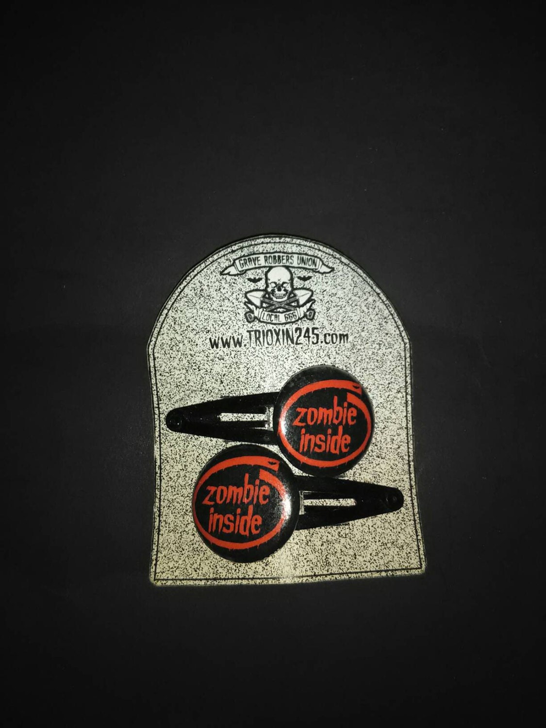 2, 5cm Kleine Zombie Inside Haarspangen, Für Psychobilly, Goth, Punk, Rockabilly 2, 5cm Kleine Zombie Inside Haarspangen, Für Psychobilly, Goth, Punk, Rockabilly von HandmadeHorrorShop