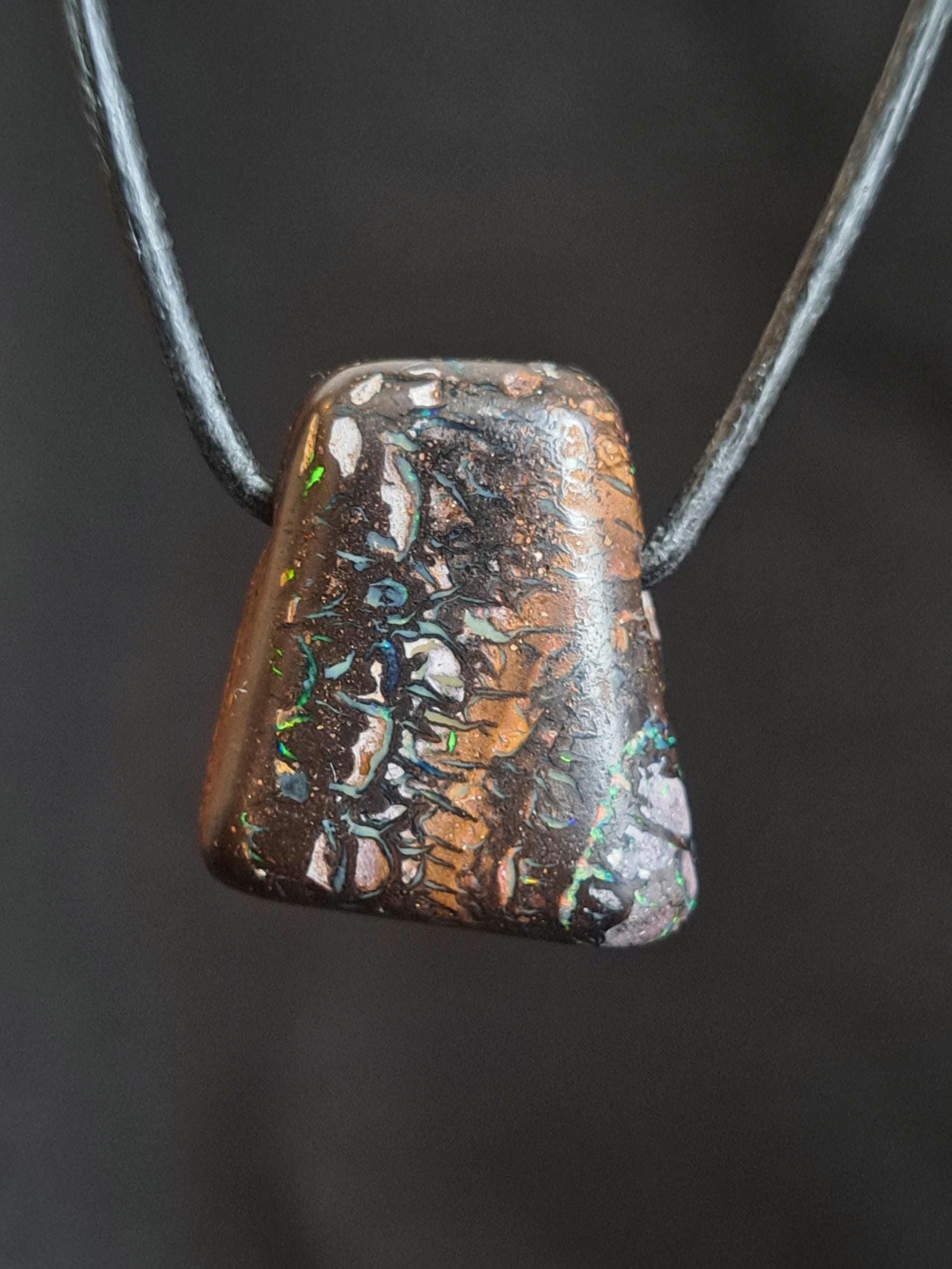 Koroit Boulder Opal Anhänger Geburtstagsgeschenk/ Hochzeitsgeschenk Für Sie Und Ihn Koroit Boulder Opal Anhänger Geburtstagsgeschenk/ Hochzeitsgeschenk Für Sie Und Ihn von HandmadeInOsttirol