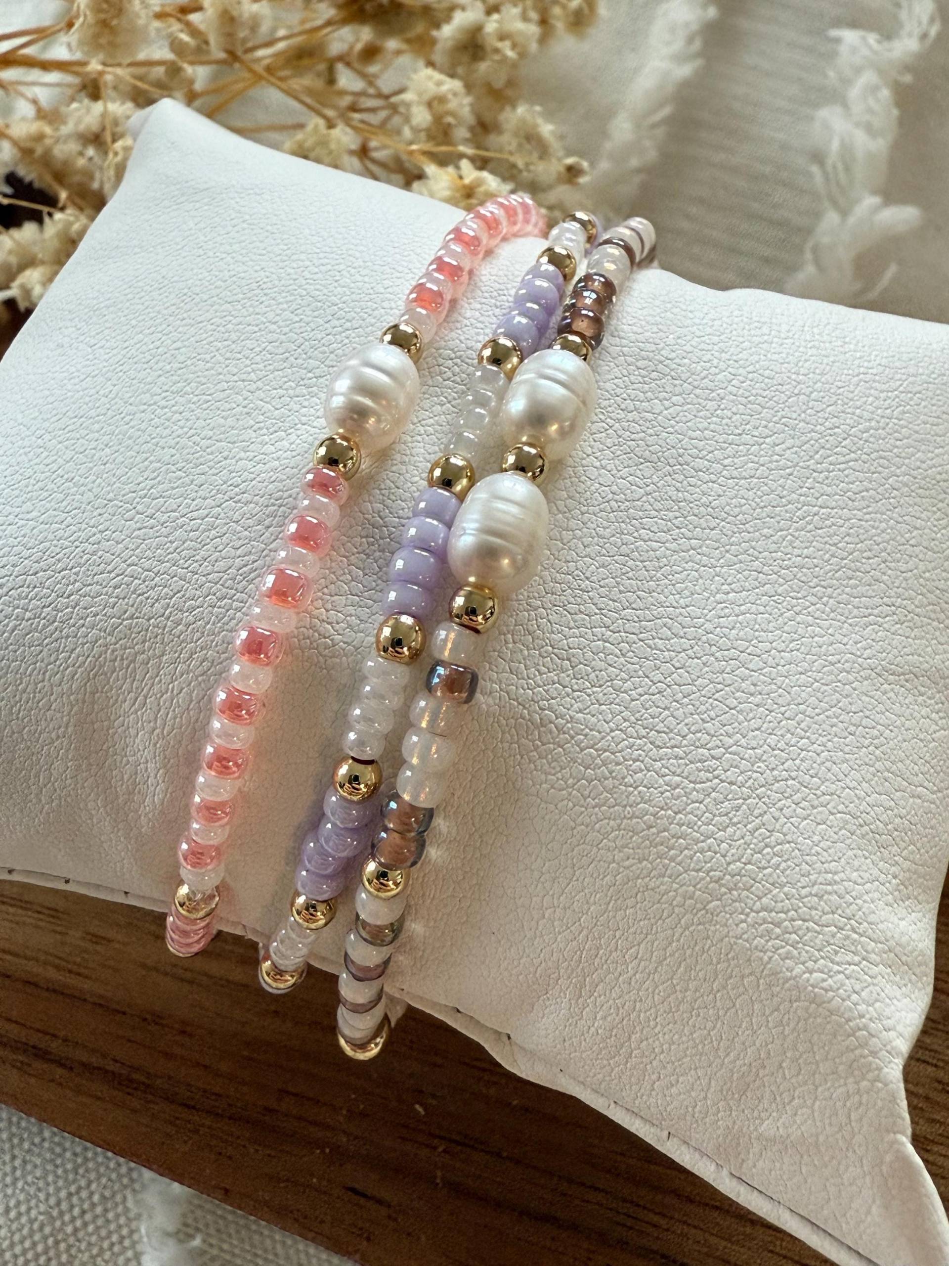 Armband Perlenarmband Schmuck Accessories Edelstahl Gold Vergoldet Perlen Band Schmuckset Geschenkset Elegant Handgemacht Elastisch von HandmadeLoveByJKnn