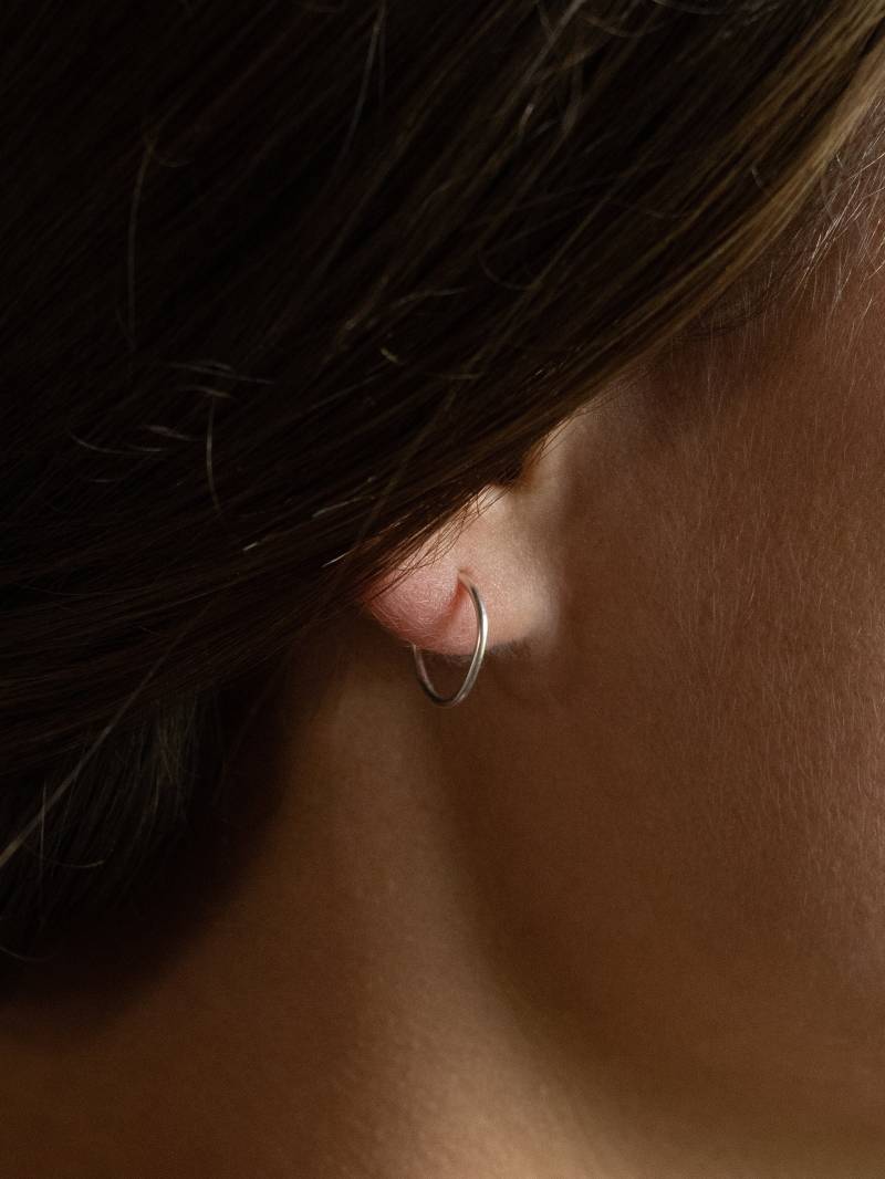 Einfache Silber Hoop Ohrringe Conch Piercingring 10mm von HandmadeNinalu