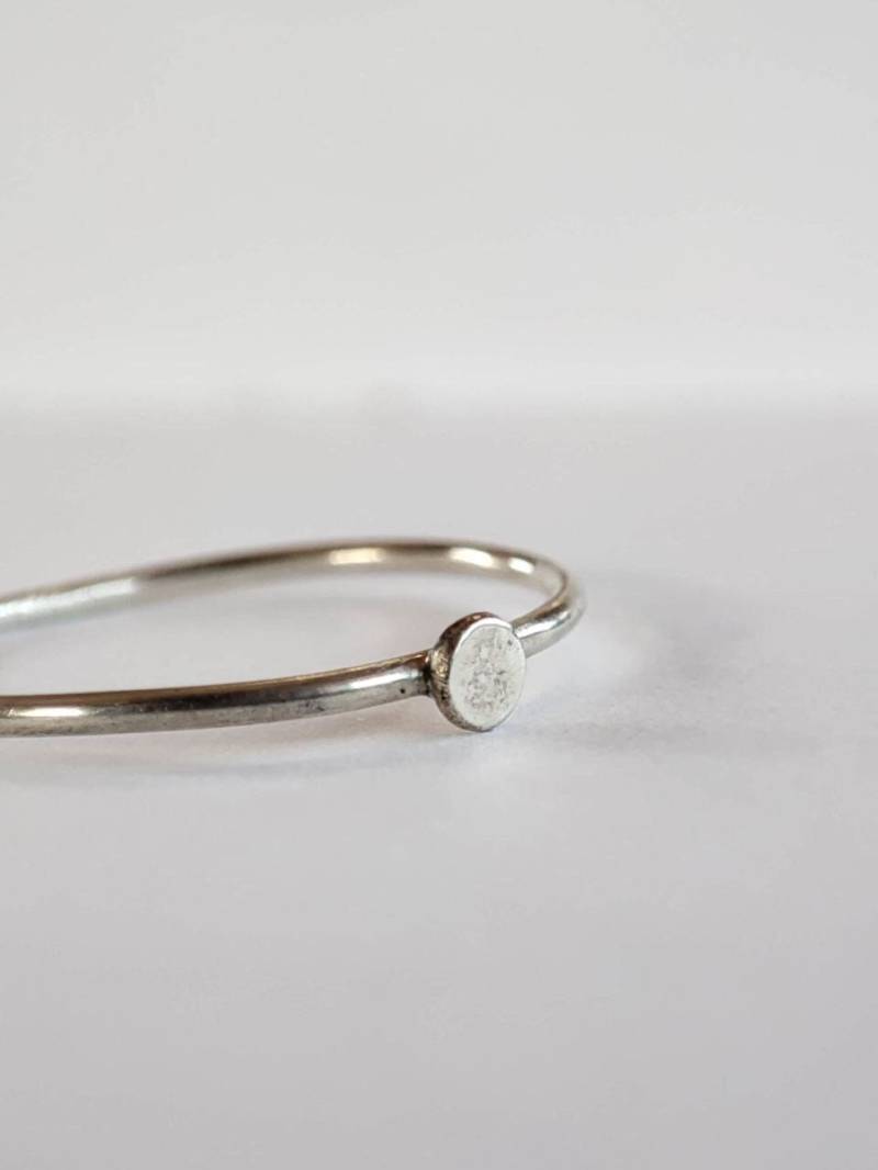 Minimal Punkt Ring Aus Nachhaltigem Silber von HandmadeNinalu