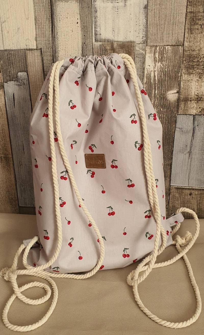 Turnbeutel Grau/Kirschen von HandmadeNulkas
