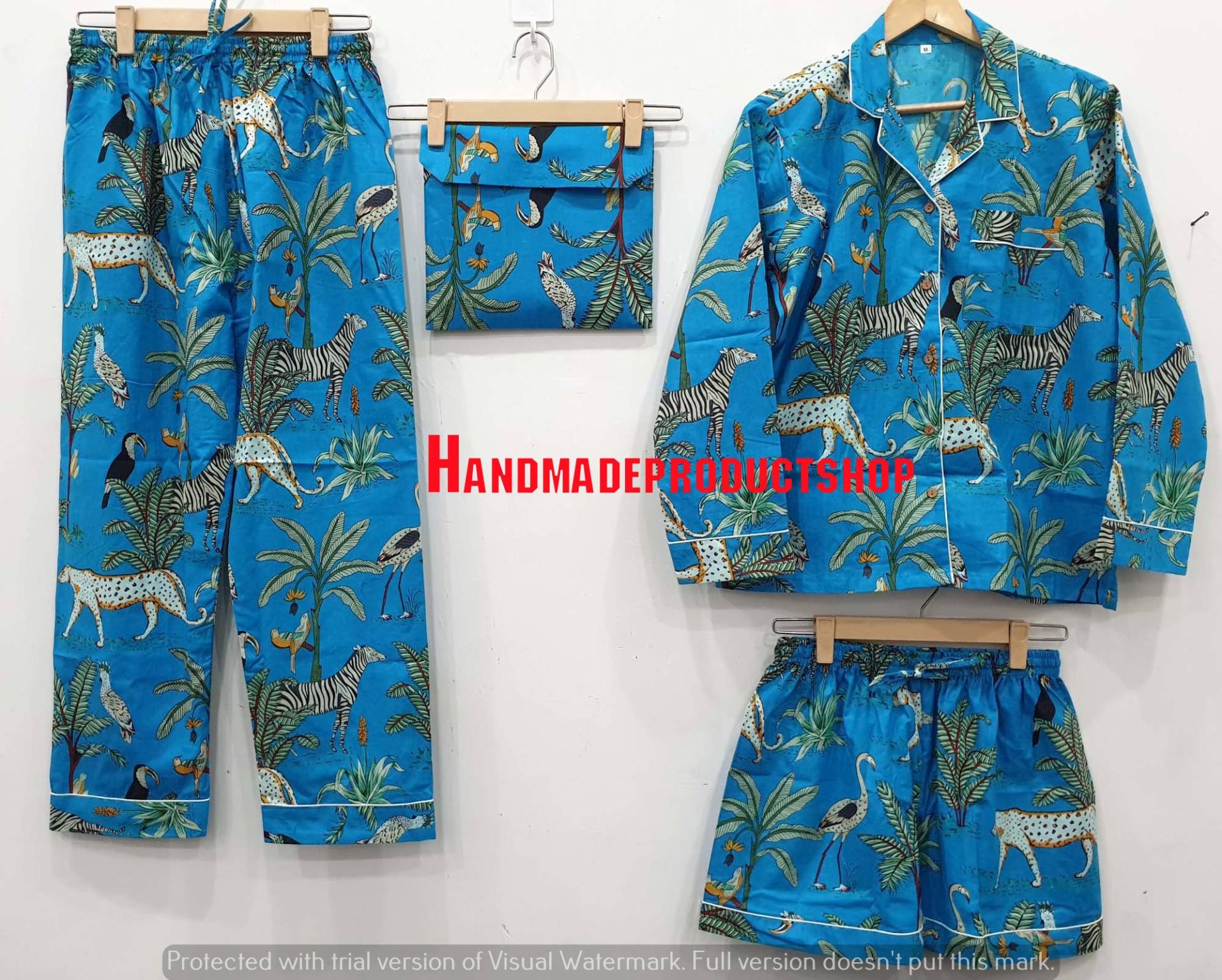 Tier Wald Druck Baumwolle Pyjama Set Frauen Nachtkleid Blau Farbe Licht Ultra Weiche Hosen Shirt Set Mit Shorts von HandmadeProductShop