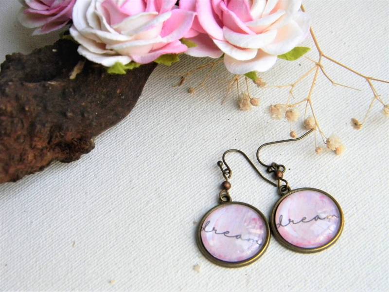 Schrift Ohrringe Mit Wort Glaube Schrift Ohrringe Mit Wort Glaube von HandmadeScripture