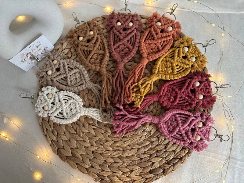 Schlüsselanhänger Makramee "Eule"/Boho in Verschiedenen Farben Schlüsselanhänger Makramee "Eule"/Boho in Verschiedenen Farben von HandmadeStuffBySonja