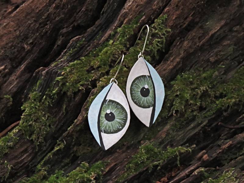 Grüne Augen Ohrringe. Handbemalte Ohrringe, Hängeohrringe. Ohrringe Baumeln von HandmadeSunshinee