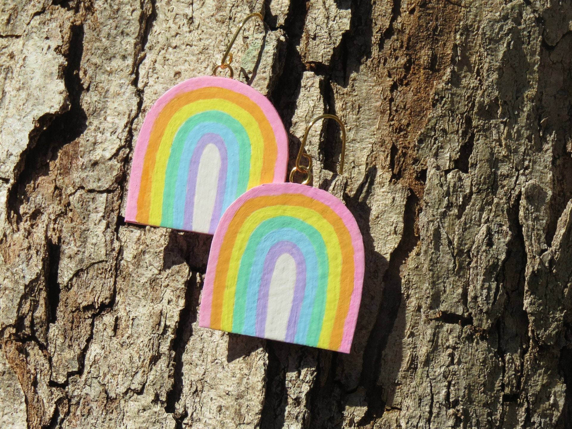Pastell Regenbogen Handbemalte Ohrringe. Papierohrringe Pastell Regenbogen Handbemalte Ohrringe. Papierohrringe von HandmadeSunshinee