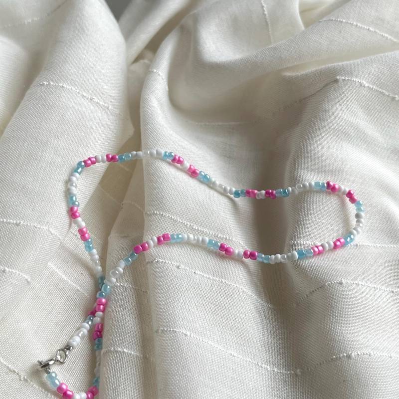 Pride Collection | Transgender Flag Necklace Beaded in Blue, Pink & White Simple Pride Jewellery von HandmadeTalesbyR