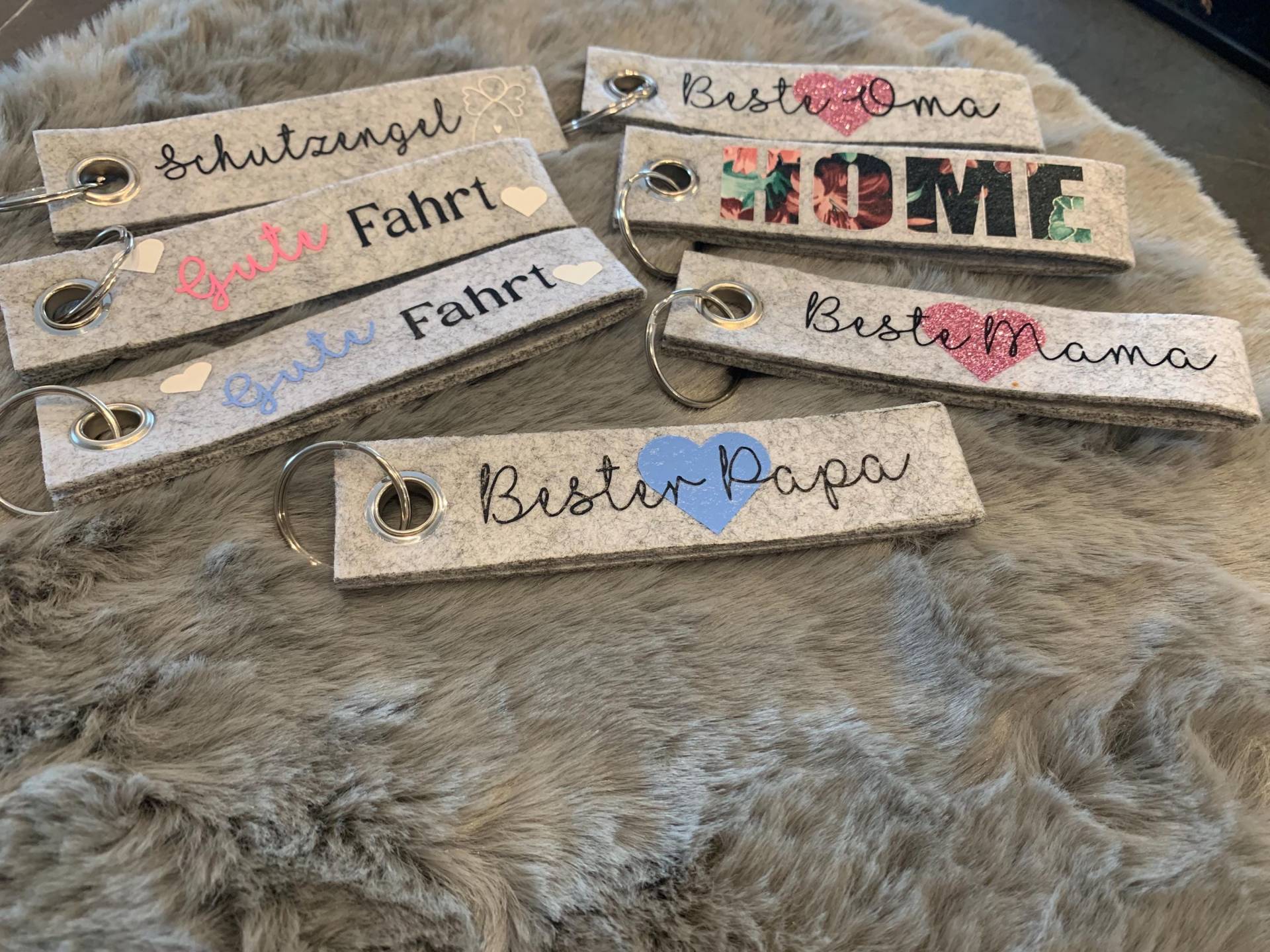 Schlüsselanhänger Aus Filz Schlüsselanhänger Aus Filz von HandmadeVonLisa
