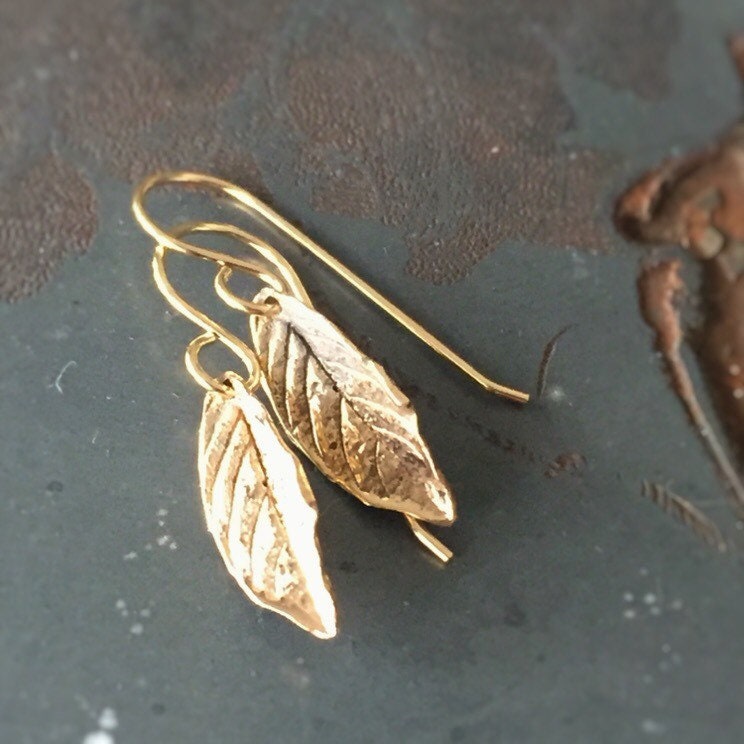 Highland Park Elm Blatt Ohrringe An Gold Filled Ohrhaken Highland Park Elm Blatt Ohrringe An Gold Filled Ohrhaken von HandmadebyAnnePotter
