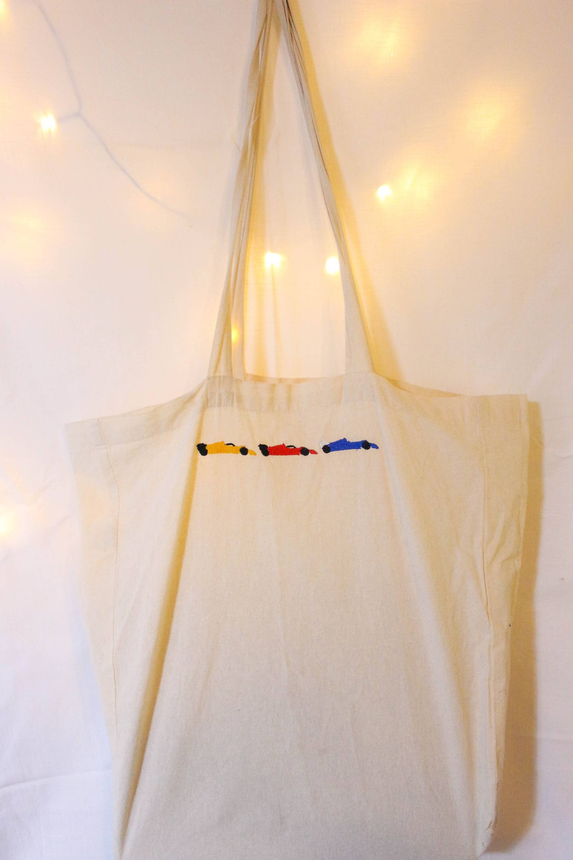 Mini-Formel-1-Autotasche von HandmadebyBeeCrafts