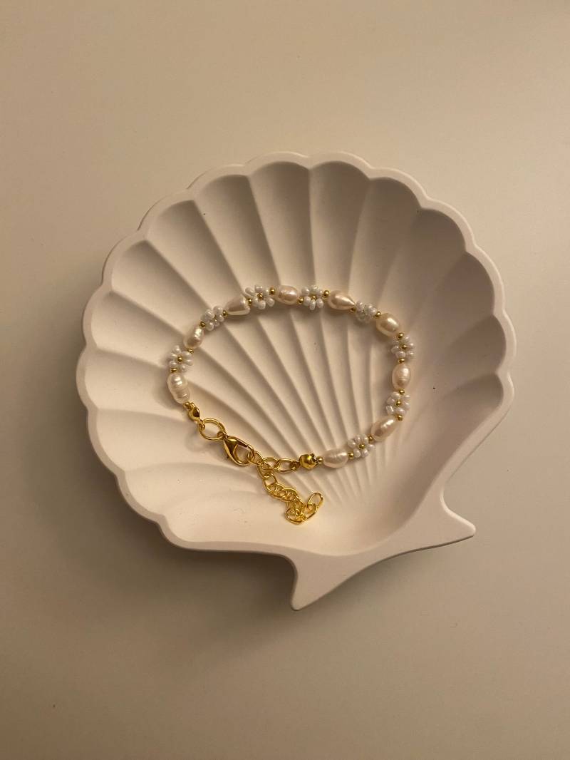Armband Blumen Mit Süßwasserperlen von HandmadebyFinnie