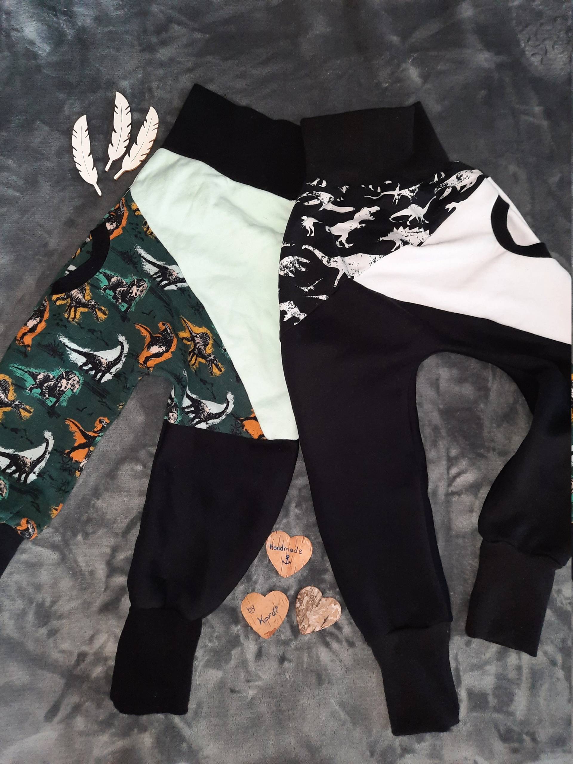 Pumphose 2.0 Lybstes Mit Unterteilungen Unisex Hose Dino Einhorn Waldtiere Baufahrzeuge Etc Pumphose 2.0 Lybstes Mit Unterteilungen Unisex Hose Dino Einhorn Waldtiere Baufahrzeuge Etc von HandmadebyKordi