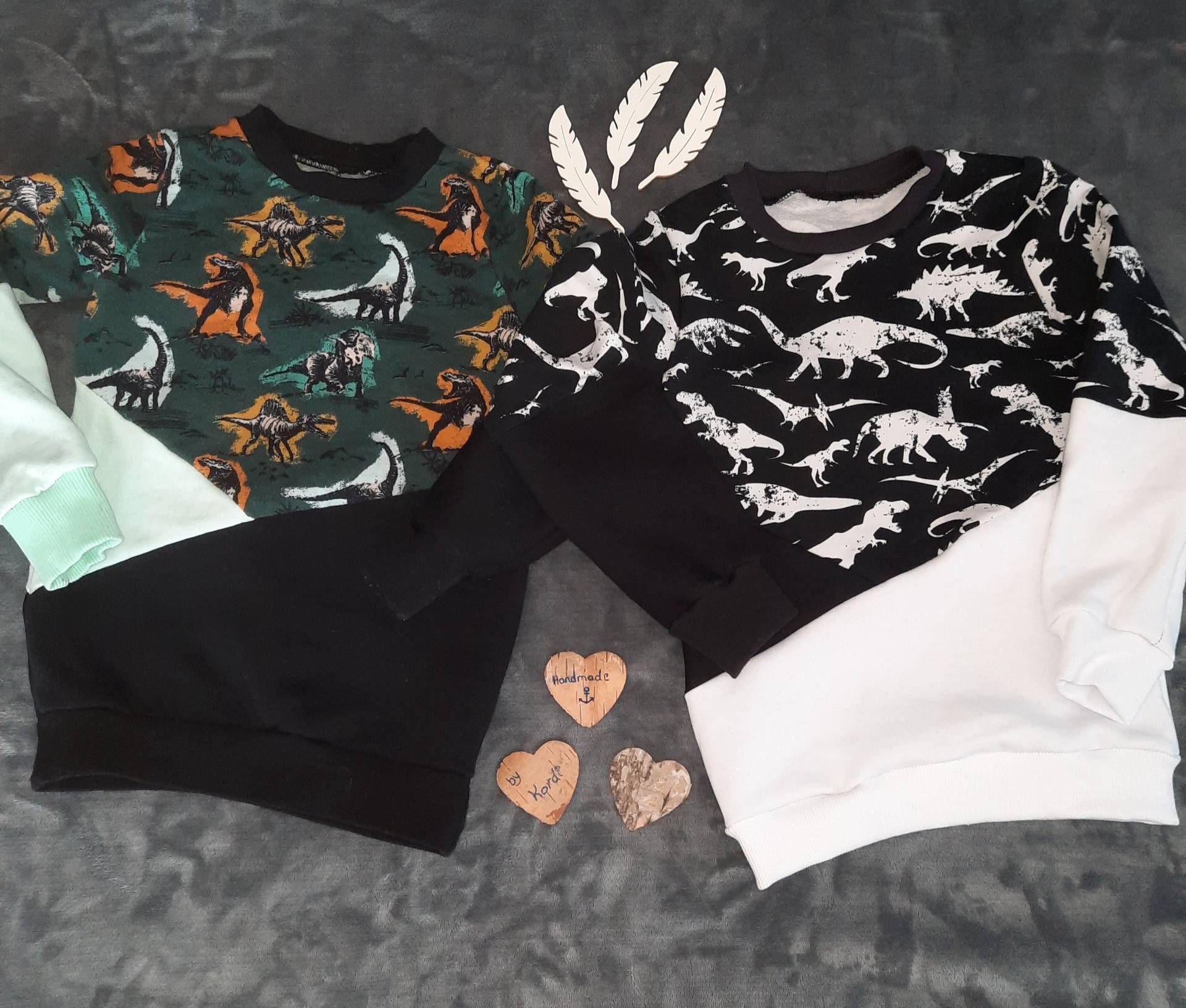 Sweater Lybstes Mit Unterteilungen Unisex Pullover Dino Einhorn Waldtiere Baufahrzeuge Etc Sweater Lybstes Mit Unterteilungen Unisex Pullover Dino Einhorn Waldtiere Baufahrzeuge Etc von HandmadebyKordi