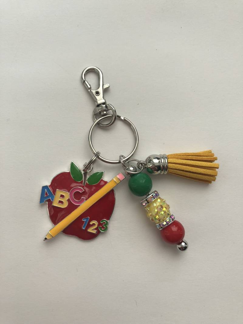 Abc-Apfel-Schlüsselanhänger Abc-Apfel-Schlüsselanhänger von HandmadebyRileyRose