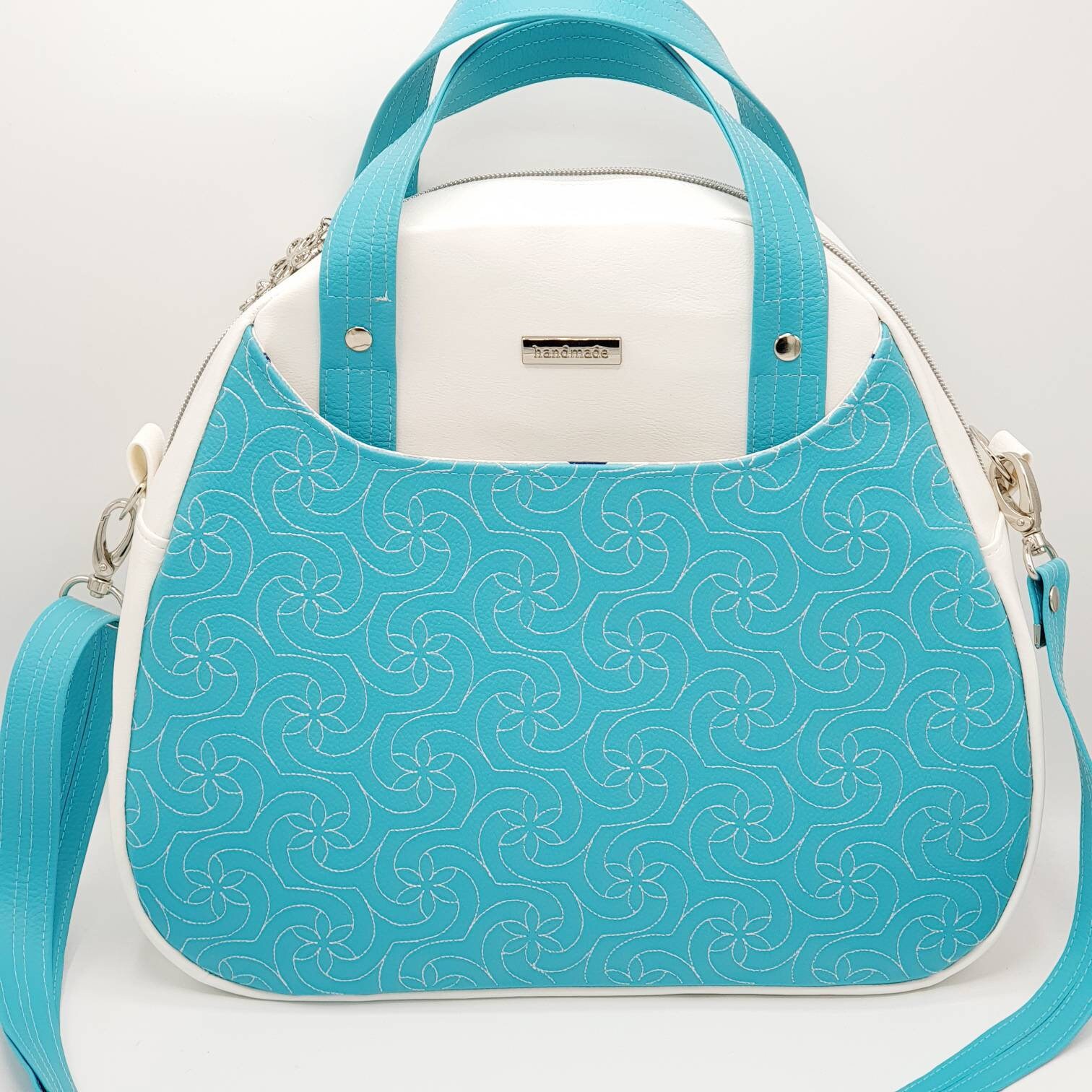 Erica Bowler Bag Weiss/Türkis Mit Stickerei von HandmadebyRoseShop