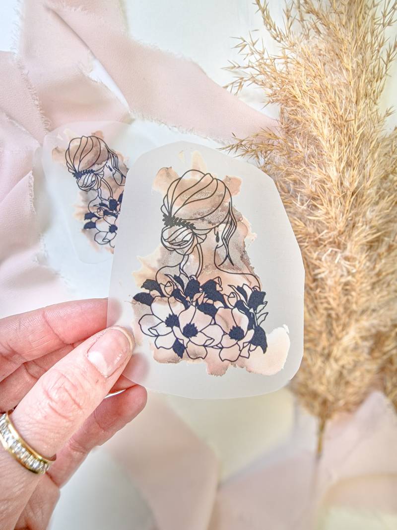 Bügelbild Aquarell Frau/Rückenansicht Blüten Frühling von HandmadebySinn