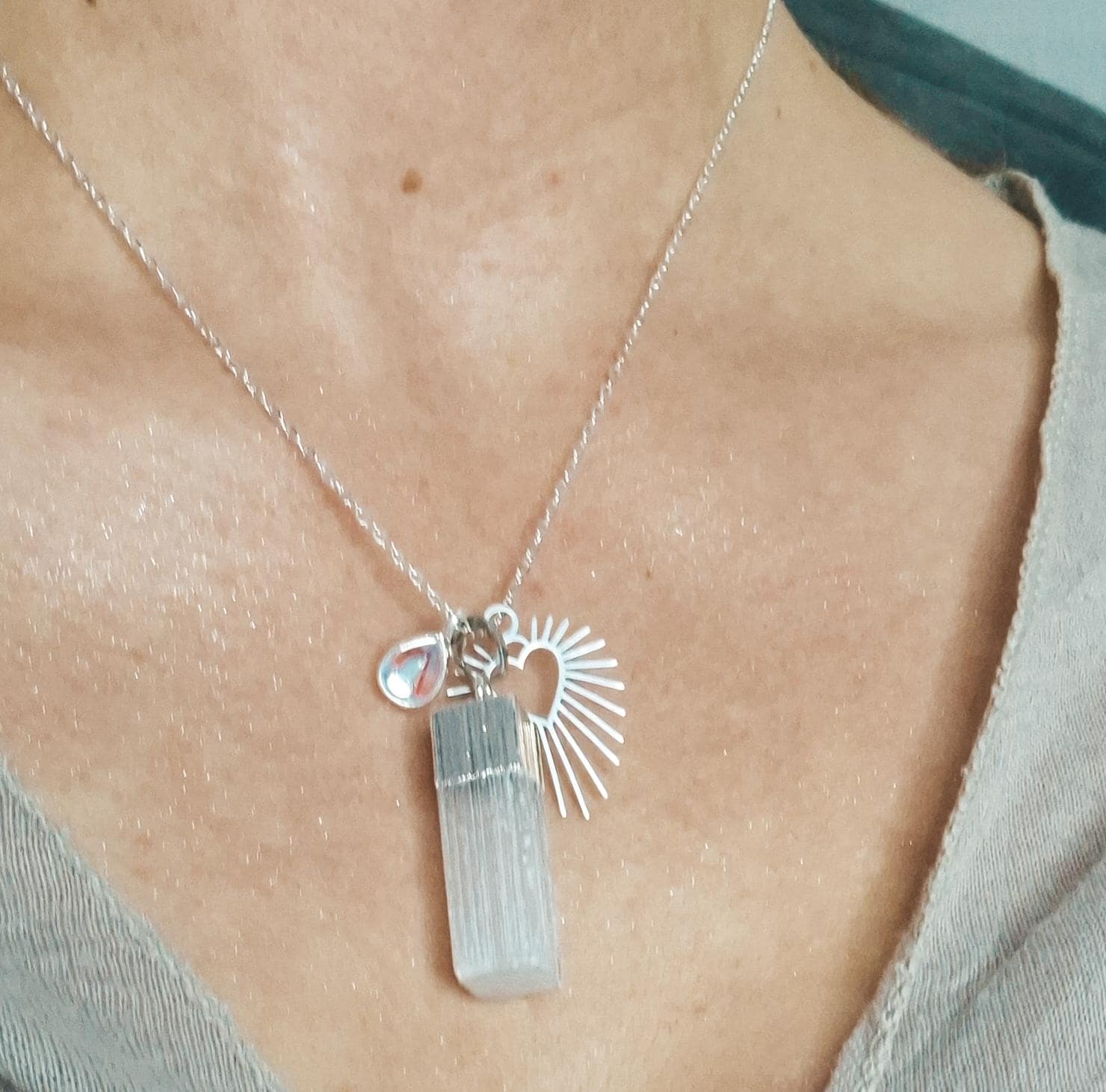 925Er Silberkette Mit Selenit Anhänger 925Er Silberkette Mit Selenit Anhänger von Handmadebythewitch